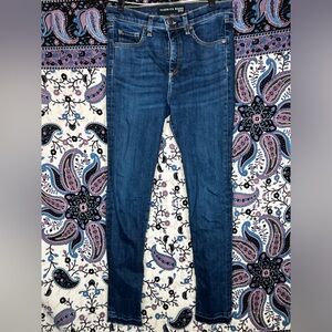 Veronica Beard Kate 10” skinny jeans 27